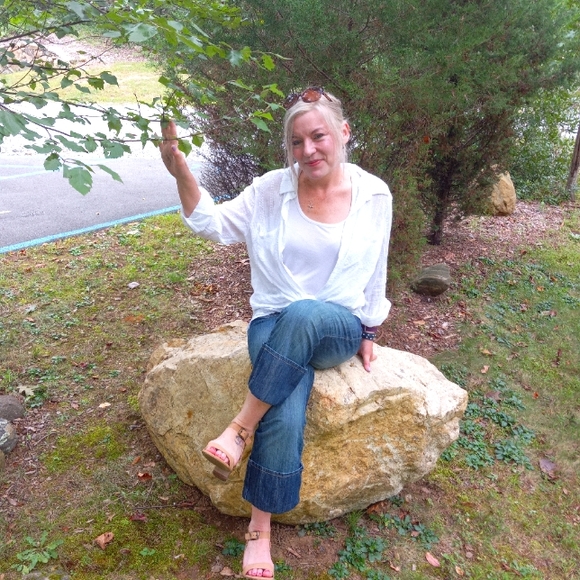 Meet your Posher, Gretchen - Picture 1 of 1